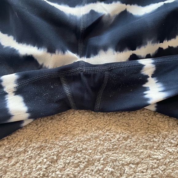 Two Athleta 7/8 tights - Picture 4 of 8